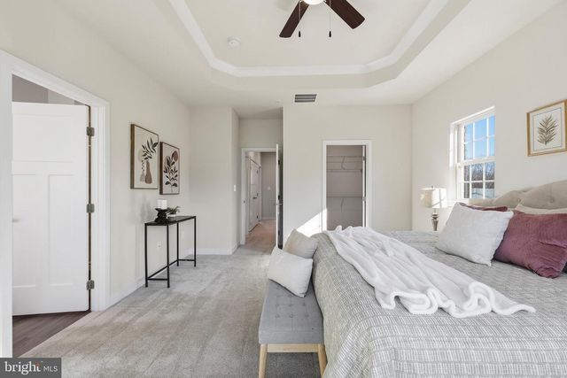 9590 GLEN OAKS LN, Columbia, MD 21046