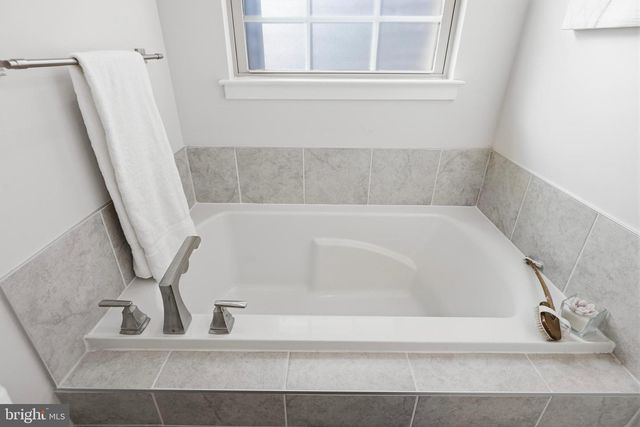 9590 GLEN OAKS LN, Columbia, MD 21046