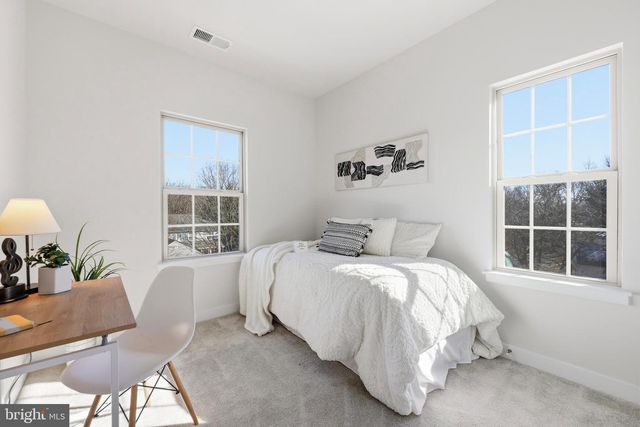 9590 GLEN OAKS LN, Columbia, MD 21046