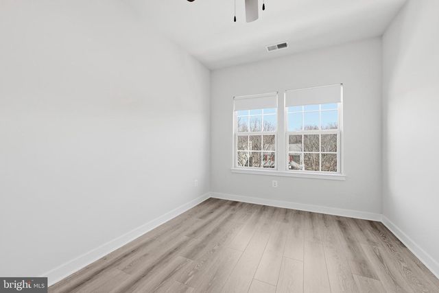 9590 GLEN OAKS LN, Columbia, MD 21046