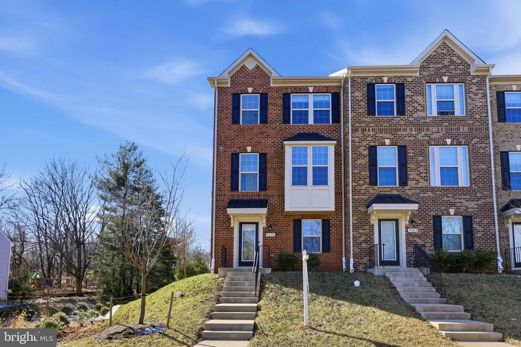9590 GLEN OAKS LN, Columbia, MD 21046