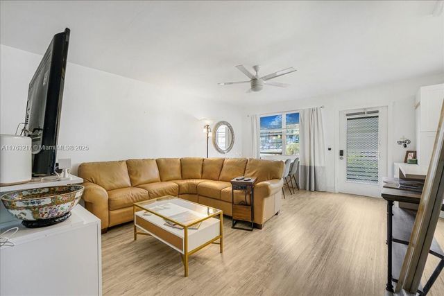 1 Keswick A 1, Deerfield Beach, FL 33442