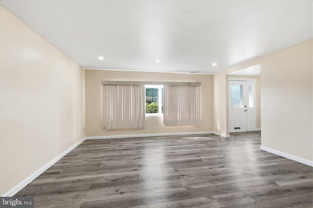 809 REGINA ST, Philadelphia, PA 19116