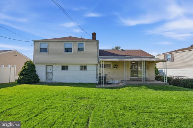 809 REGINA ST, Philadelphia, PA 19116