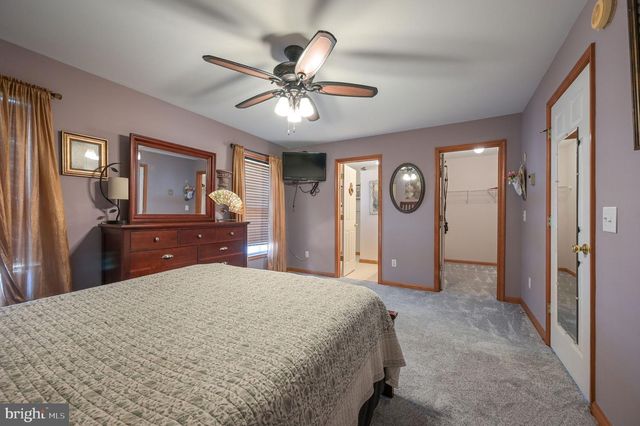19 HUNTLEY CIR, Dover, DE 19901