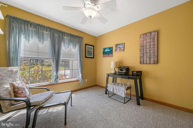 19 HUNTLEY CIR, Dover, DE 19901
