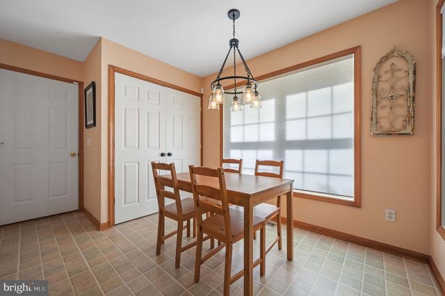 19 HUNTLEY CIR, Dover, DE 19901