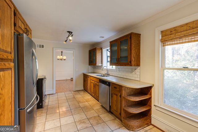 5377 Trentham Drive, Dunwoody, GA 30338