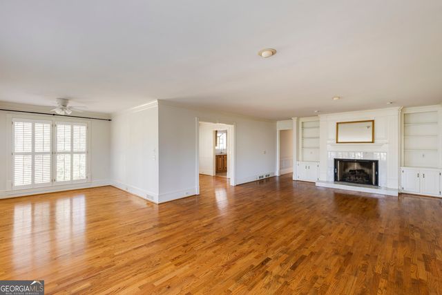 5377 Trentham Drive, Dunwoody, GA 30338