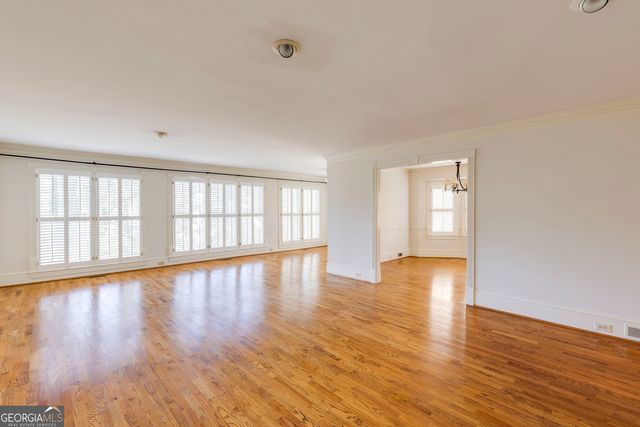 5377 Trentham Drive, Dunwoody, GA 30338