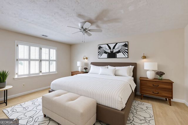 5377 Trentham Drive, Dunwoody, GA 30338