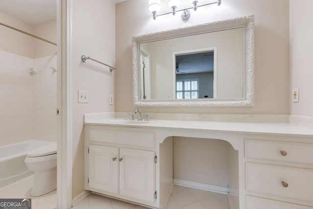 5377 Trentham Drive, Dunwoody, GA 30338