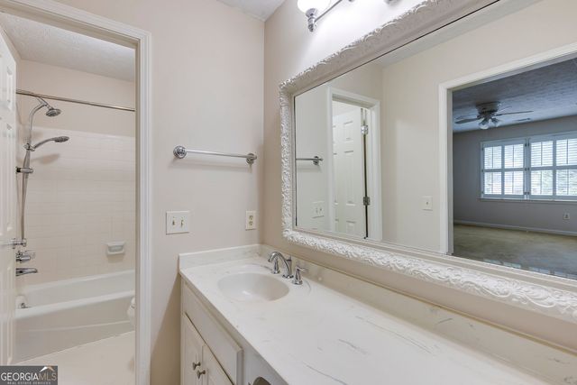 5377 Trentham Drive, Dunwoody, GA 30338