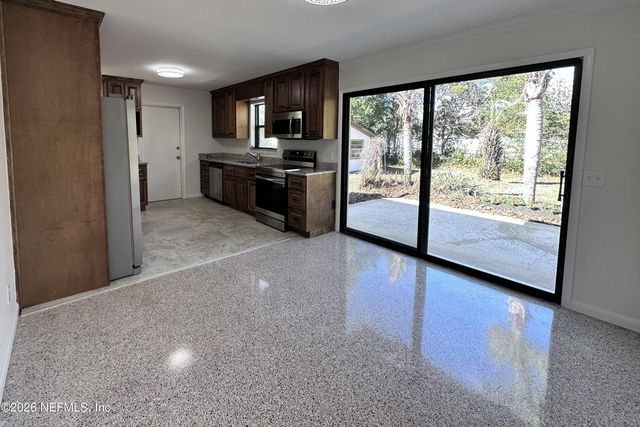 6241 LENCZYK Drive, Jacksonville, FL 32277