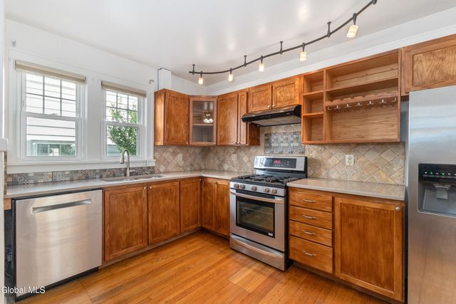 39 Hawthorne Avenue, Albany, NY 12203