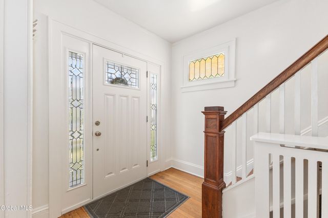 39 Hawthorne Avenue, Albany, NY 12203