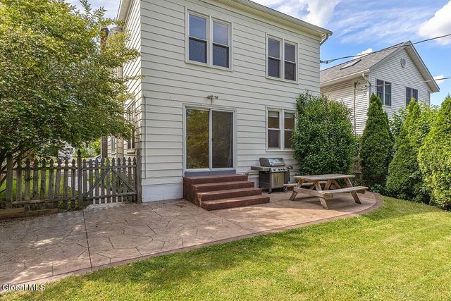 39 Hawthorne Avenue, Albany, NY 12203