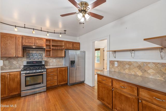 39 Hawthorne Avenue, Albany, NY 12203