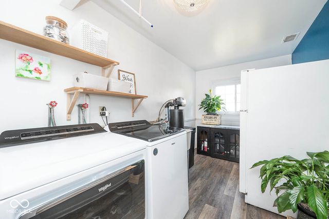 233 Brierley Way, Carmel, IN 46032