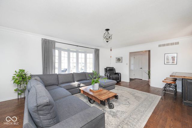 233 Brierley Way, Carmel, IN 46032