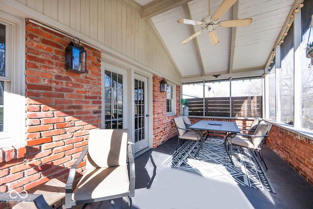 233 Brierley Way, Carmel, IN 46032