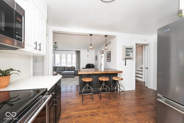 233 Brierley Way, Carmel, IN 46032