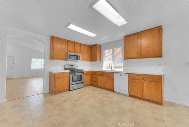 5185 Konic Court, Jurupa Valley, CA 92509