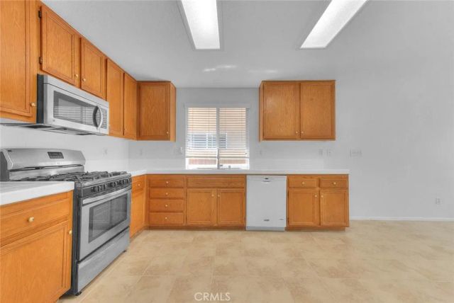 5185 Konic Court, Jurupa Valley, CA 92509