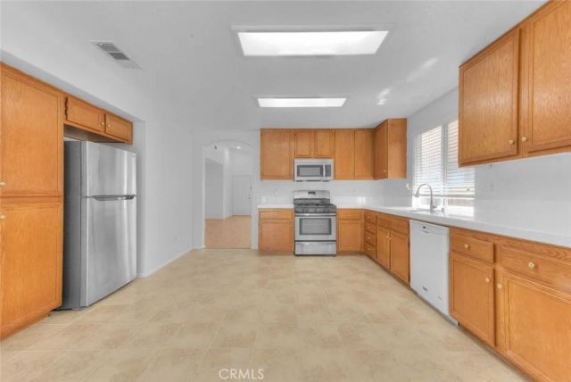 5185 Konic Court, Jurupa Valley, CA 92509