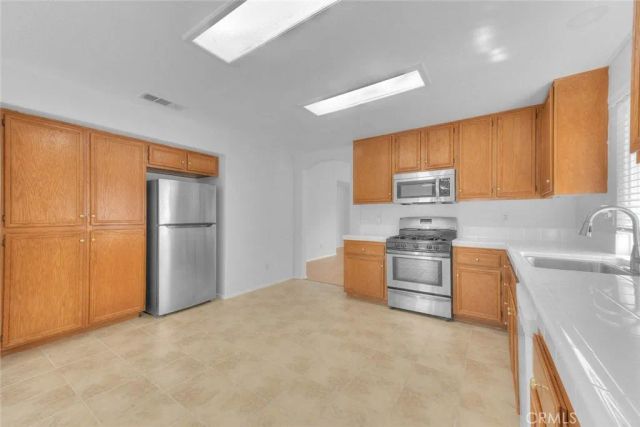 5185 Konic Court, Jurupa Valley, CA 92509
