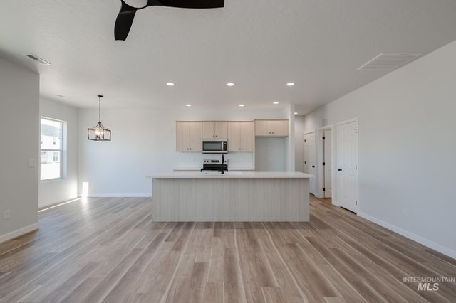 1634 Dyer St, Middleton, ID 83644