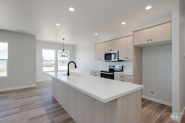 1634 Dyer St, Middleton, ID 83644