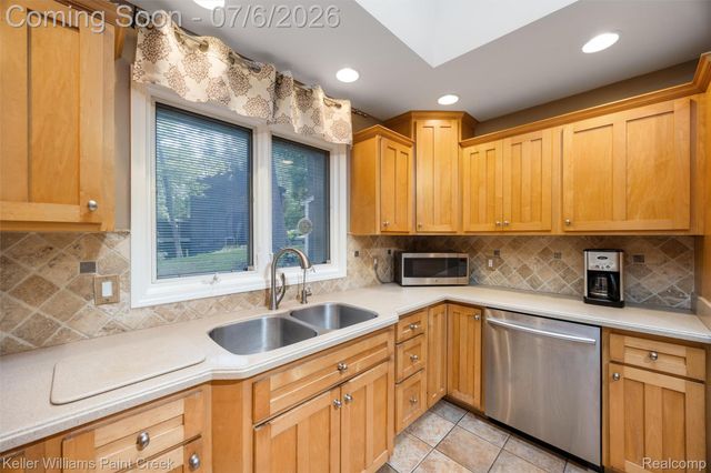 7148 Deerhill Drive, Independence Charter Township, MI 48346