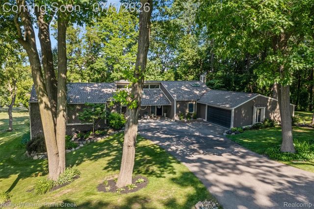 7148 Deerhill Drive, Independence Charter Township, MI 48346