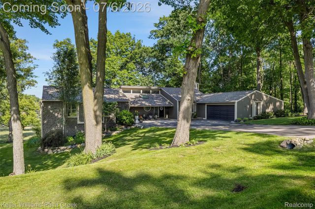 7148 Deerhill Drive, Independence Charter Township, MI 48346