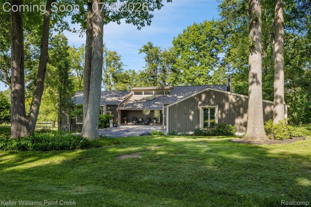 7148 Deerhill Drive, Independence Charter Township, MI 48346