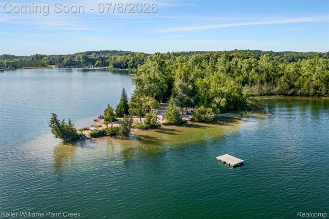 7148 Deerhill Drive, Independence Charter Township, MI 48346