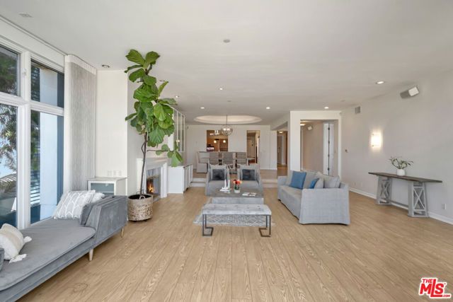 1351 Palisades Beach Road 200, Santa Monica, CA 90401