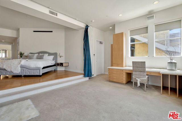 1351 Palisades Beach Road 200, Santa Monica, CA 90401