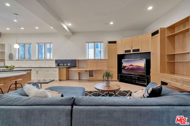 1351 Palisades Beach Road 200, Santa Monica, CA 90401