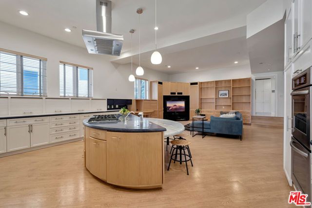 1351 Palisades Beach Road 200, Santa Monica, CA 90401