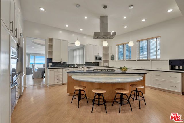 1351 Palisades Beach Road 200, Santa Monica, CA 90401