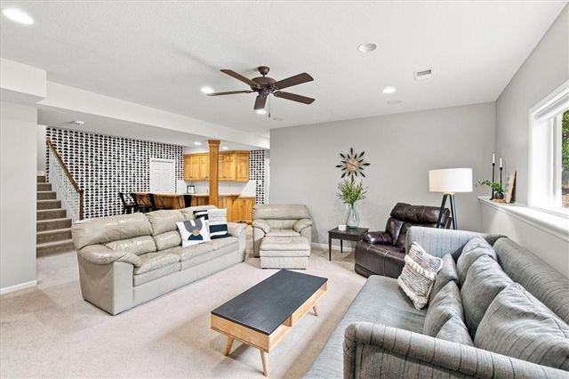 509 Peach Tree Circle, Gardner, KS 66030