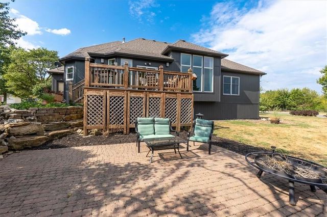 509 Peach Tree Circle, Gardner, KS 66030