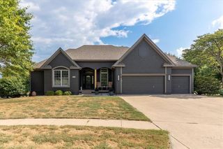 509 Peach Tree Circle, Gardner, KS 66030