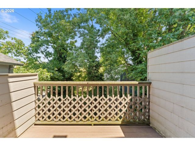 15820 Ne BEECH St, Portland, OR 97230