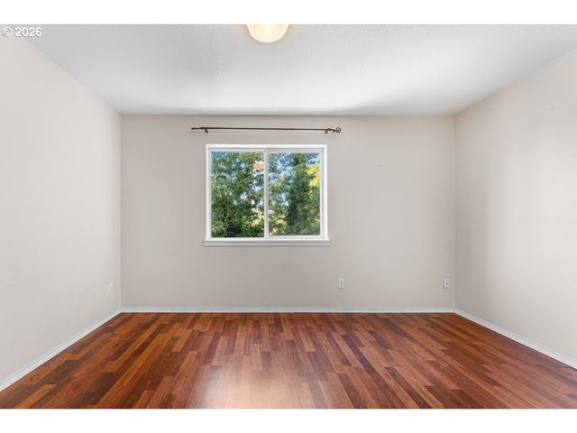 15820 Ne BEECH St, Portland, OR 97230
