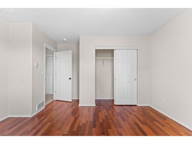 15820 Ne BEECH St, Portland, OR 97230