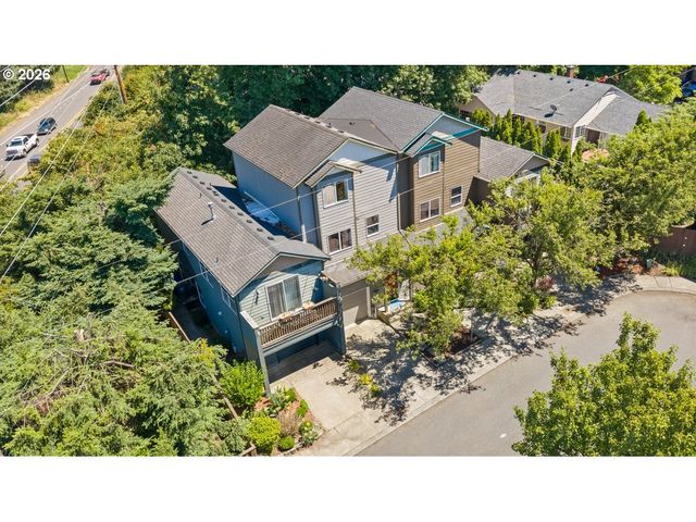 15820 Ne BEECH St, Portland, OR 97230