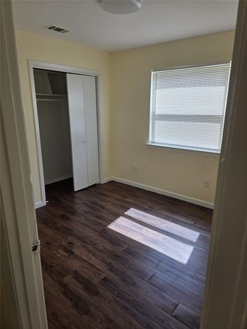 2502 Coulee Street, Irving, TX 75062